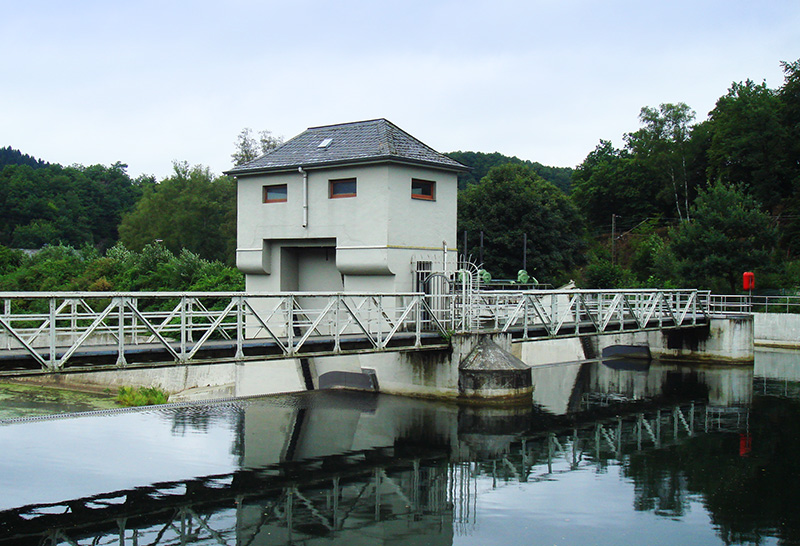 Ökostrom aus den Mark E Laufwasserkraftwerken an der Lenne